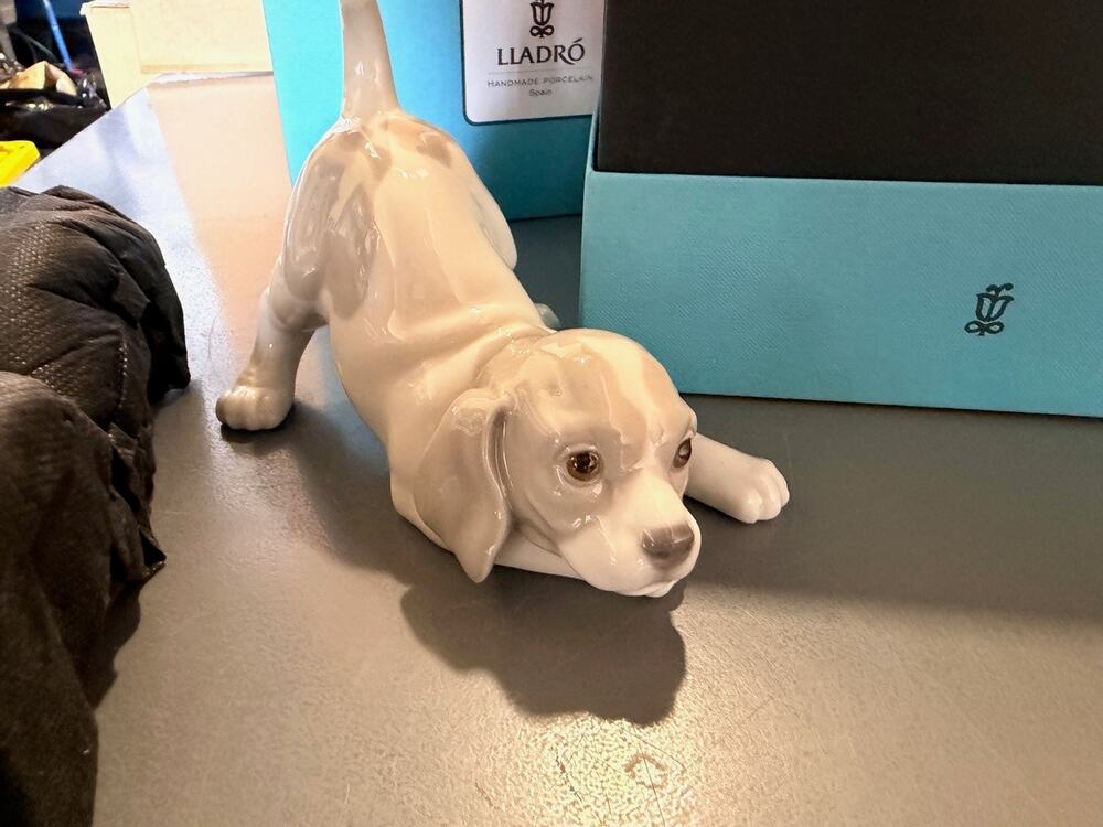 New - Lladro Playful Beagle Poreclain Figurine